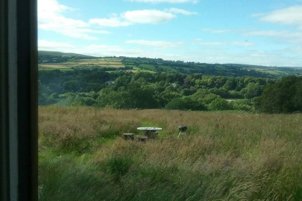 Stags View,Unique Eco Cabin, Dartmoor Views South Brent Екстериор снимка